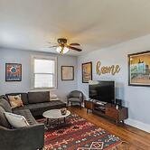 Bluebird Bungalow Chic Home, Quiet Neighborhood