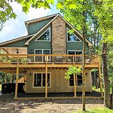 Top Notch Lodge by Avantstay Hot Tub, Game Room, Community Pool, Deck