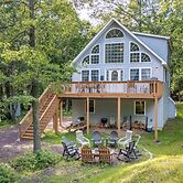 The Nest at Brier Crest by Avantstay Game Room, Expansive Deck & Fire 
