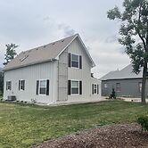 Bright and Stylish Home Great Central Location!