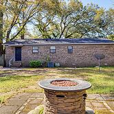 Charming Satsuma Home ~ 14 Mi to Mobile!