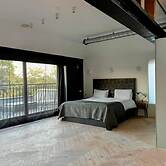 Remarkable 7-bed House in London