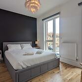 Adelphi Townhouse Contemporary 2 Bed 1 Bath 1 WC