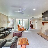 Tucson Townhome w/ Mountain View, Pool Access!