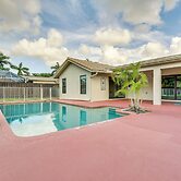 Near Golf & Beaches: Coral Springs Home w/ Yard!
