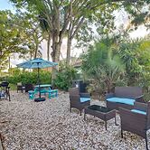 Largo Vacation Rental: 5 Mi to Clearwater Beach!