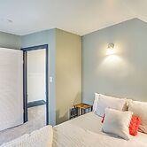 Charming Minneapolis Home w/ Deck, 5 Mi to Central