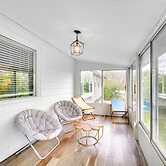 Updated Home: Central Oak Ridge Location