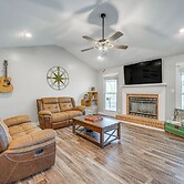 Lakefront Milledgeville Home w/ Private Dock!