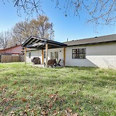 Lovely Bentonville Home w/ Grill: 1 Mi to Downtown