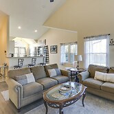 Wichita Townhome w/ Patio: 9 Mi to Downtown!