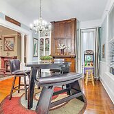 Walk to Downtown: Historic Home in Mobile