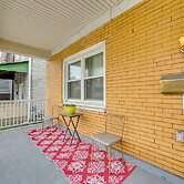 Cozy East Pittsburgh Home - 7 Mi to Frick Park!