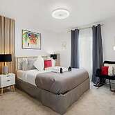 Coastal Palm Tree 2BR Retreat Ocean View