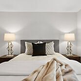 University Serenity Suites 15th