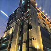 At Samutsakorn Suansom