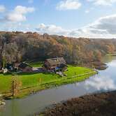 Serene Riverside 6BR Luxury Retreat in Curdridge