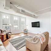 Modern Blaine Condo Rental < 1 Mi to Boat Harbor!