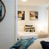 Lovely 1BR Apt in Bicton With Backyard and Parking