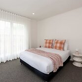 Elegant 2-bedroom House in Prahran w/ Parking!