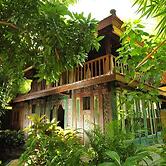 Pondok Sari Beach & Spa Resort