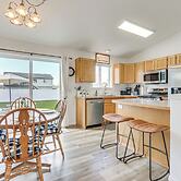 Charming Home w/ Patio: 3 Mi to Hayden Lake!