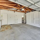 7 Mi to Soboba Casino: Hemet Home w/ Patios!