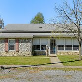 Harrisburg Home w/ Private Yard + Screened Porch!