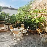 BLACK TREE HOTEL BOUTIQUE