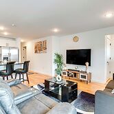 Modern Elizabeth Apartment ~ 1 Mi to Train Station