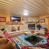 Cozy Hiltons Apartment w/ Fireplace & River Access