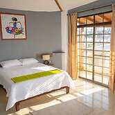 Hotel Madrigal Manta Beach