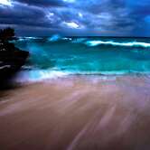 3 Apartments Steps to Beach Free Breakfast