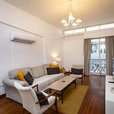 1-80 Collection Apt 202