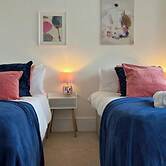 Seaview 2 Bedroom House Sleeps 5 -pets Ok -wifi