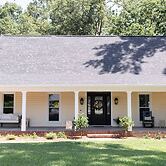 Spacious Woodbridge Cottage