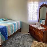 1 Bedroom Blissful Retreat - A/C & Private Garden