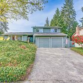 Redmond Home w/ Deck & Patio: 17 Mi to Seattle