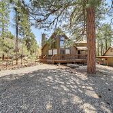 Family Friendly: Modern Cabin in Munds Park!