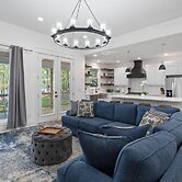 Lakefront Bliss - Fully Loaded