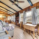 Charming Spirit Lake Home - 6 Mi to Arnolds Park!
