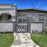 Pool and Jacuzzi Vacation Home