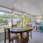 Port Charlotte Retreat w/ Lanai + Private Pool!