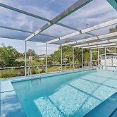 Port Charlotte Retreat w/ Lanai + Private Pool!