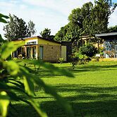 Eben Lake Kivu Cottages and Villas