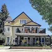 The Boho Buffalo Inn