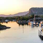 6 Person Holiday Home in Korssund