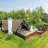 5 Person Holiday Home in Allingabro