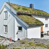 7 Person Holiday Home in Averoy-by Traum