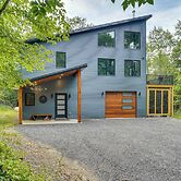 Swanton Retreat w/ Game Room, Hot Tub & Trails!